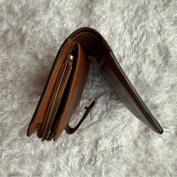 Louis Vuitton Monogram Kisslock Wallet - Picture 7 of 13